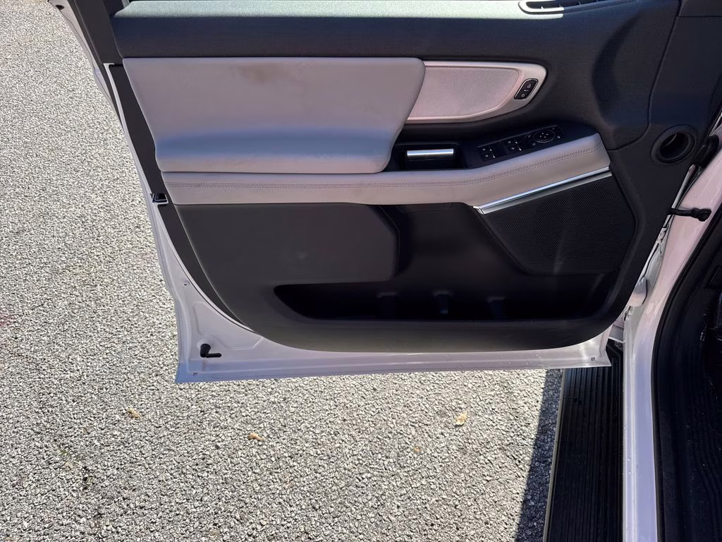 2026 White Metallic Ford Expedition Max Active RWD SUV