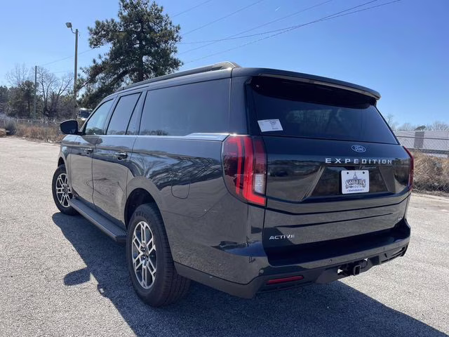 2026 Gray Metallic Ford Expedition Max Active RWD SUV