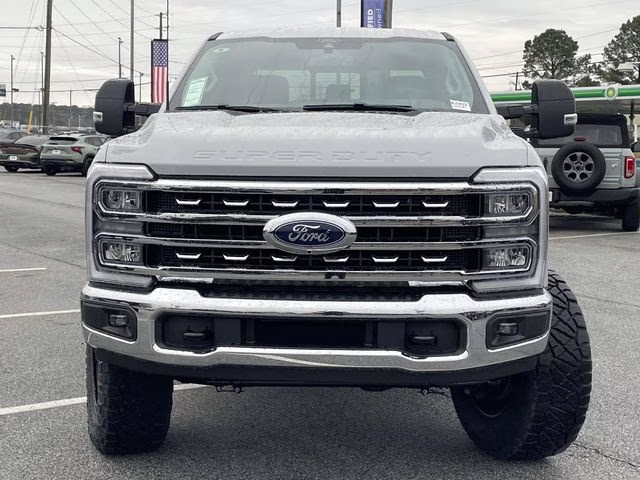 2026 Avalanche Ford Super Duty F-250 SRW Lariat 4X4 Truck