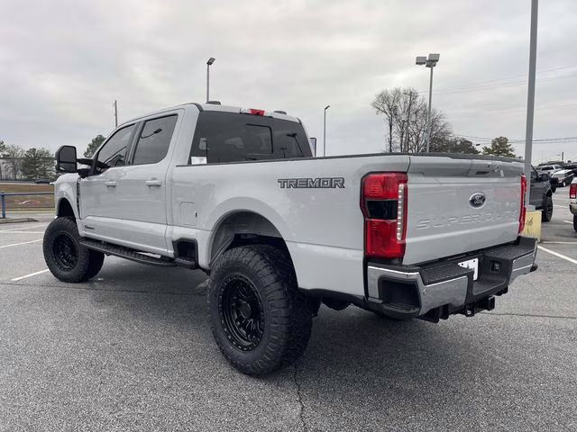 2026 Avalanche Ford Super Duty F-250 SRW Lariat 4X4 Truck