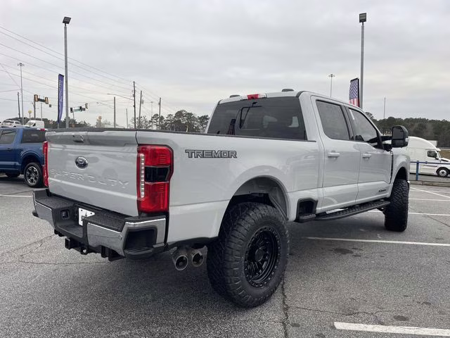 2026 Avalanche Ford Super Duty F-250 SRW Lariat 4X4 Truck