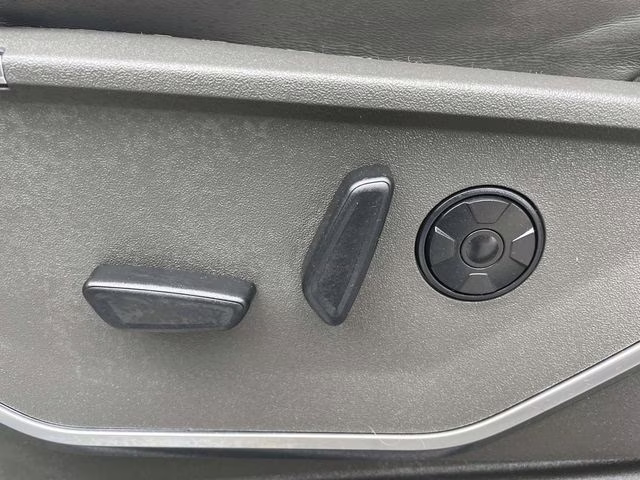 2026 White Metallic Ford Super Duty F-450 DRW Platinum 4X4 Truck