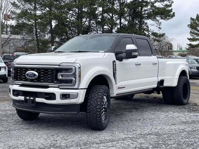 2026 White Metallic Ford Super Duty F-450 DRW Platinum 4X4 Truck