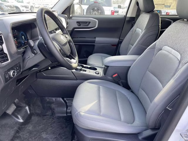 2025 Oxford White Ford Bronco Sport Badlands 4X4 SUV