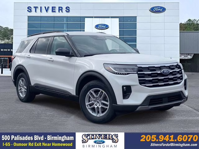 2026 Star White Metallic Tri-Coat Ford Explorer Active RWD SUV
