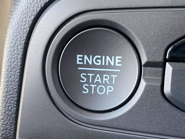 2025 Oxford White Ford Bronco Sport Outer Banks 4X4 SUV