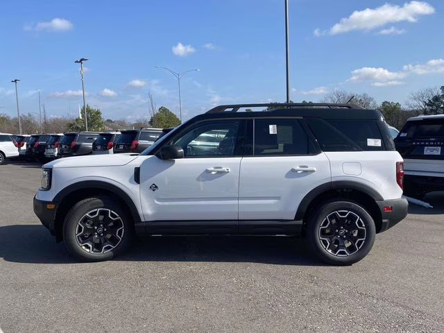2025 Oxford White Ford Bronco Sport Outer Banks 4X4 SUV