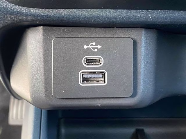 2026 White Metallic Ford Maverick XL AWD Truck