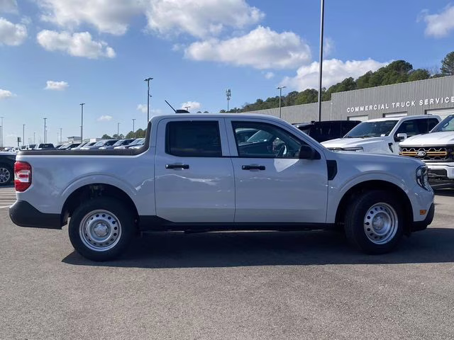 2026 White Metallic Ford Maverick XL AWD Truck