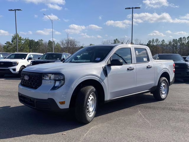 2026 White Metallic Ford Maverick XL AWD Truck