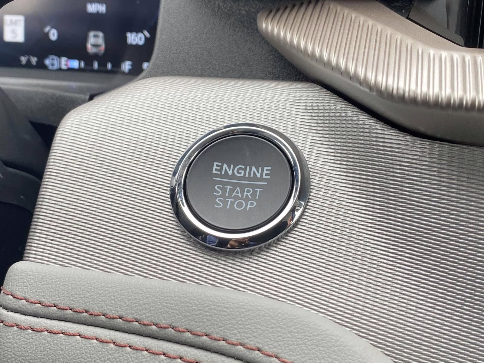 2026 Star White Metallic Tri-Coat Ford Explorer Active RWD SUV