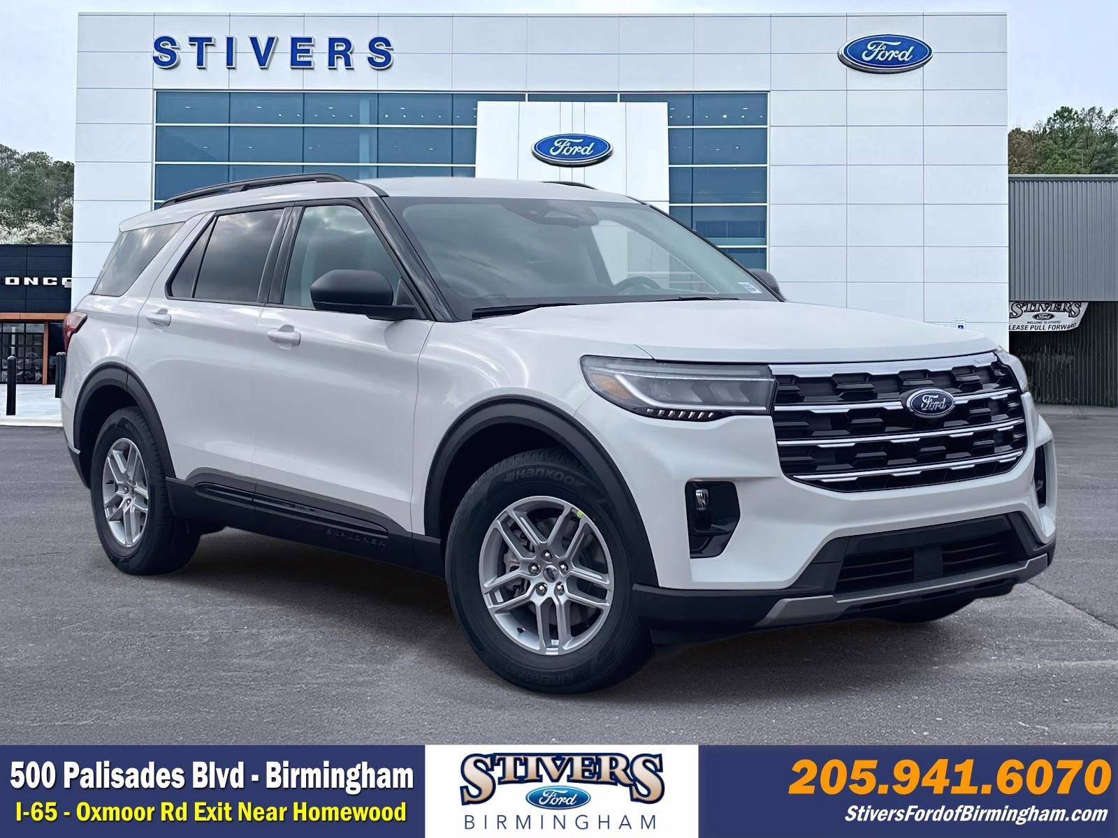 2026 Star White Metallic Tri-Coat Ford Explorer Active RWD SUV