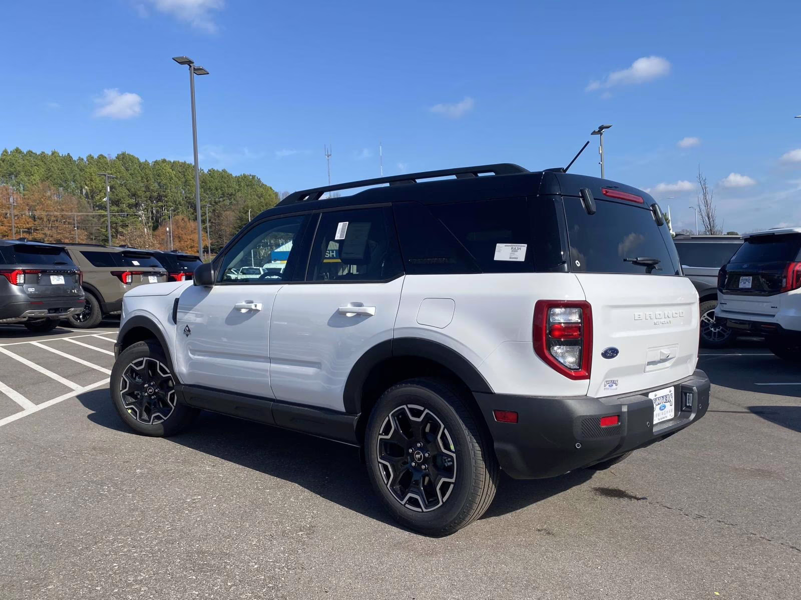 2025 Oxford White Ford Bronco Sport Outer Banks 4X4 SUV