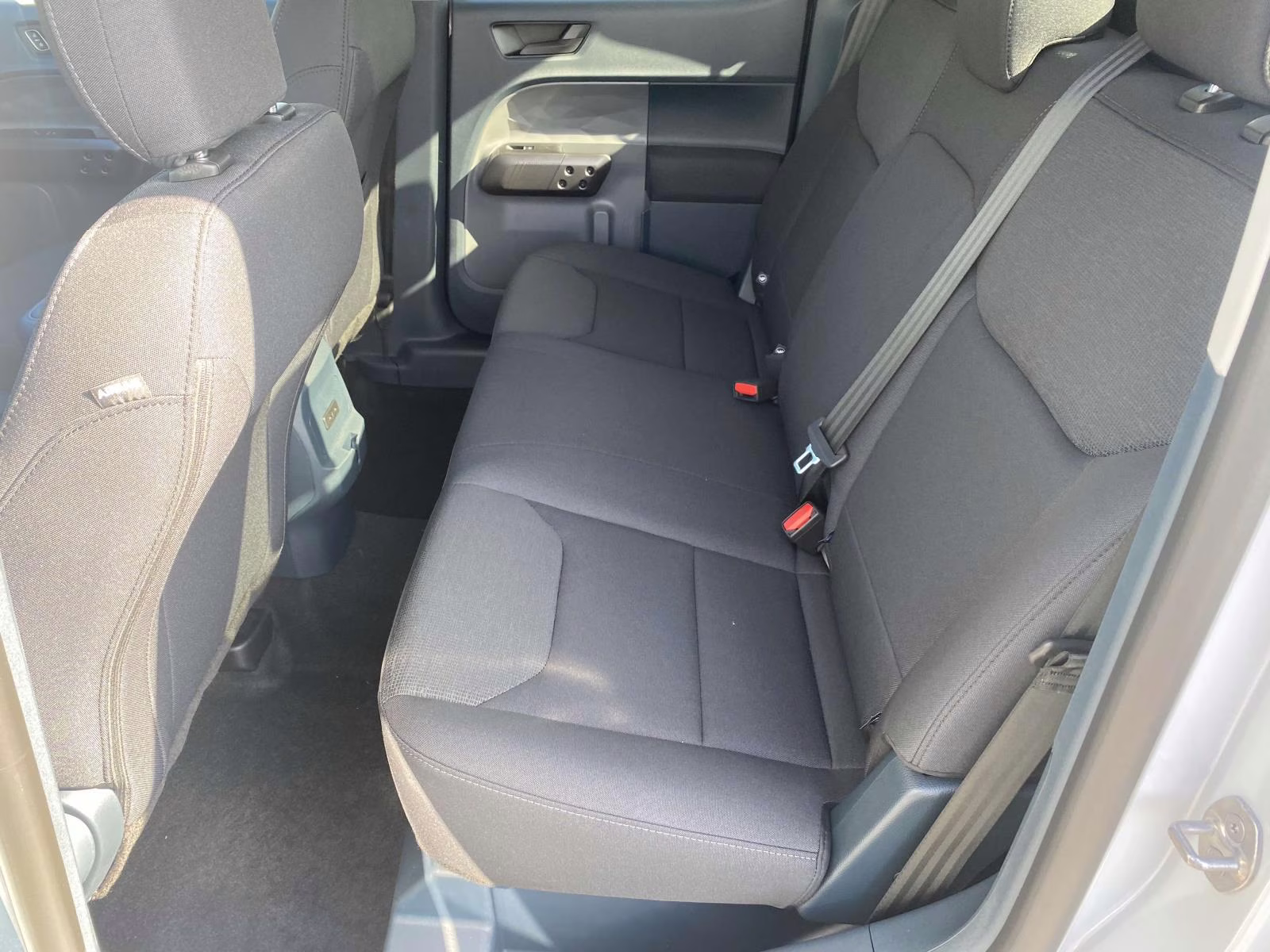 2026 White Metallic Ford Maverick XL AWD Truck