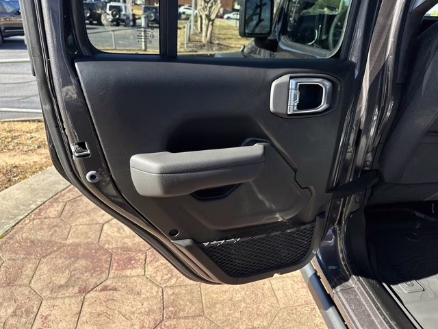 2026 Granite Crystal Metallic Clearcoat Jeep Wrangler Willys 4X4 Convertible