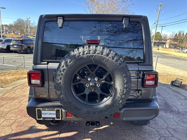 2026 Granite Crystal Metallic Clearcoat Jeep Wrangler Willys 4X4 Convertible