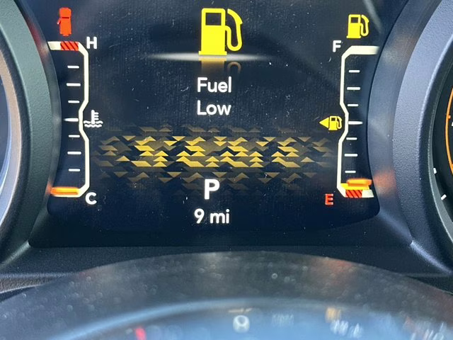 2026 granite crystal metallic clearcoat Jeep Wrangler Sahara 4X4 Convertible