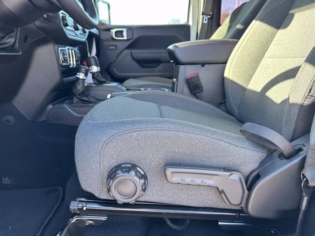2026 Bright White Clearcoat Jeep Wrangler Sport 4X4 Convertible