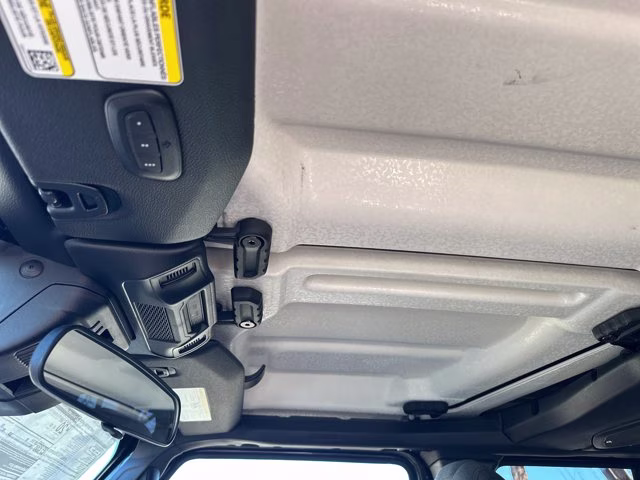2026 Granite Crystal Metallic Clearcoat Jeep Wrangler Willys 4X4 Convertible