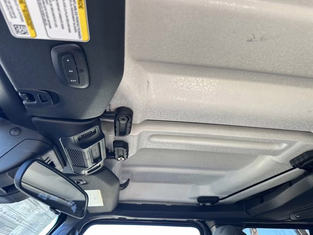 2026 Granite Crystal Metallic Clearcoat Jeep Wrangler Willys 4X4 Convertible