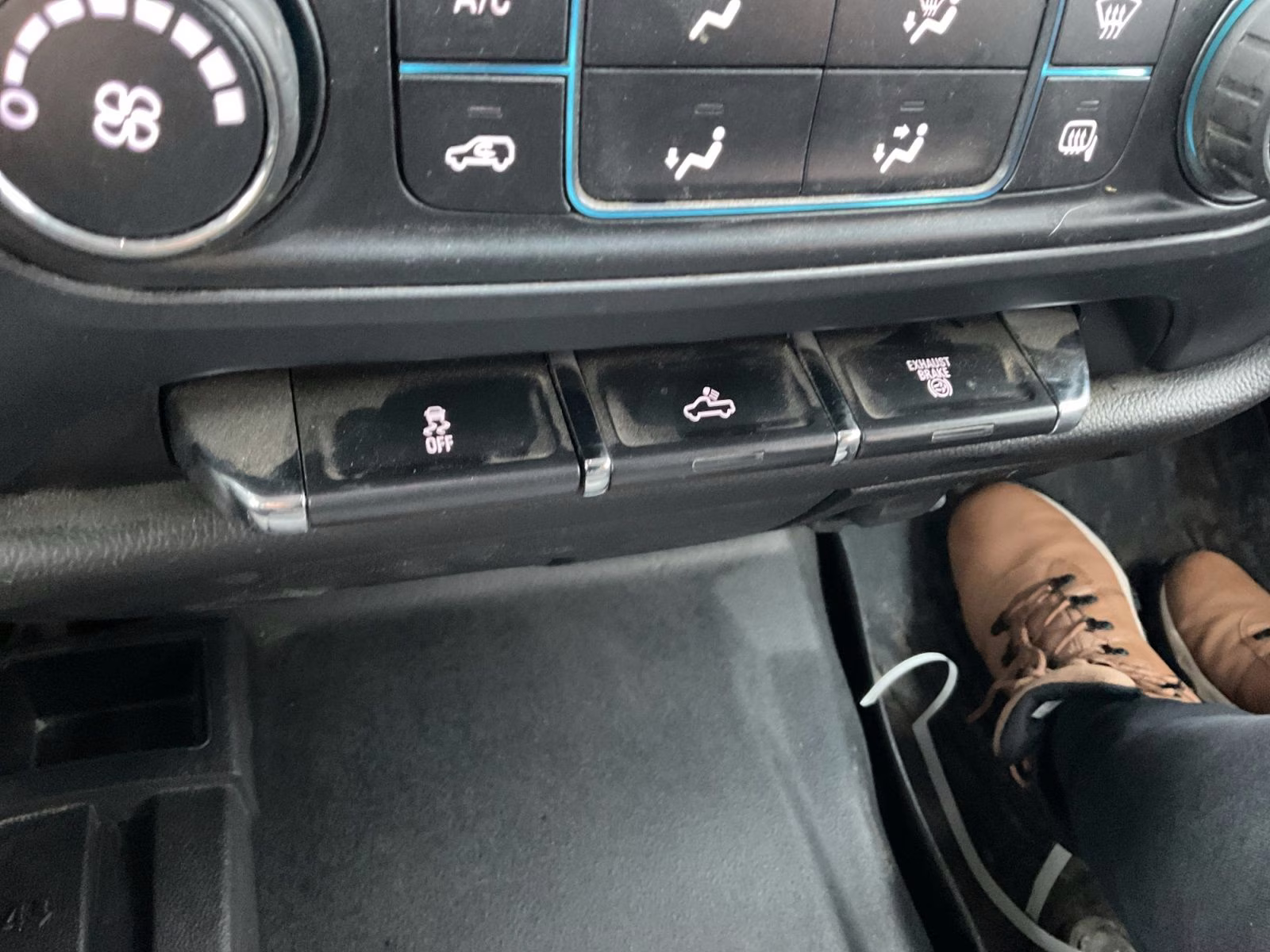 2018 Summit White Chevrolet Silverado 3500HD Work Truck 4X4 Truck