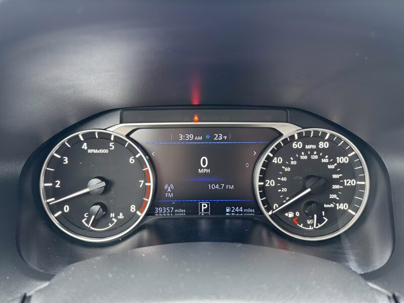 2022 Gun Metallic Nissan Altima 2.5 SV AWD Sedan