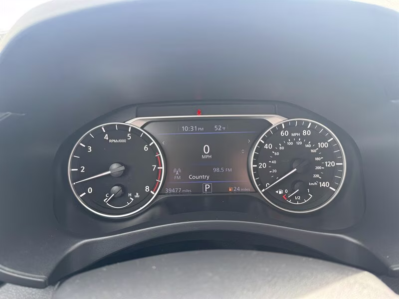 2022 Gun Metallic Nissan Altima 2.5 SV AWD Sedan