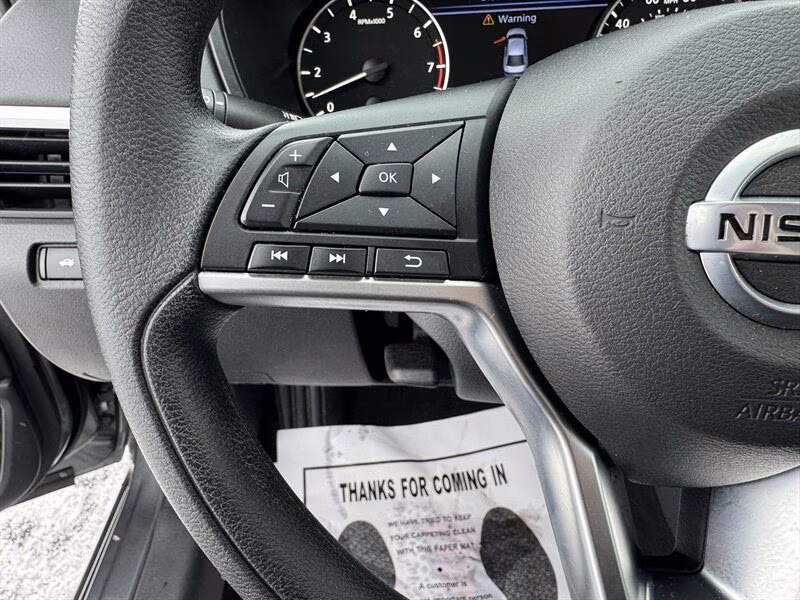 2022 Gun Metallic Nissan Altima 2.5 SV AWD Sedan