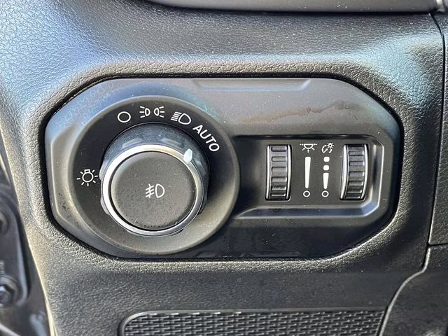 2019 Granite Crystal Metallic Clearcoat Jeep Wrangler Unlimited Sport S 4X4 SUV