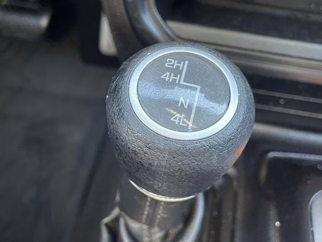 2019 Granite Crystal Metallic Clearcoat Jeep Wrangler Unlimited Sport S 4X4 SUV