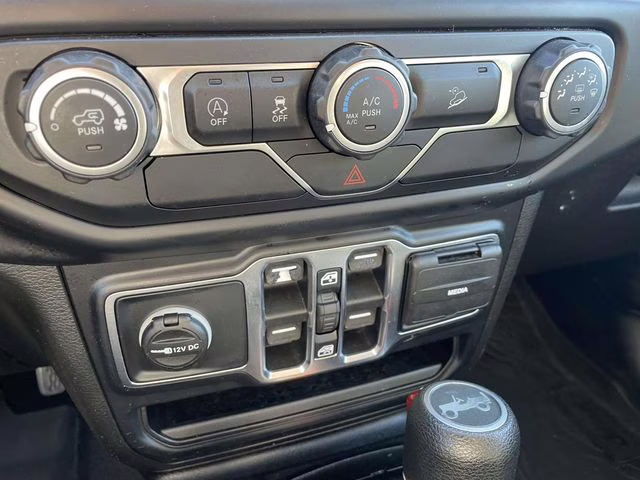 2019 Granite Crystal Metallic Clearcoat Jeep Wrangler Unlimited Sport S 4X4 SUV