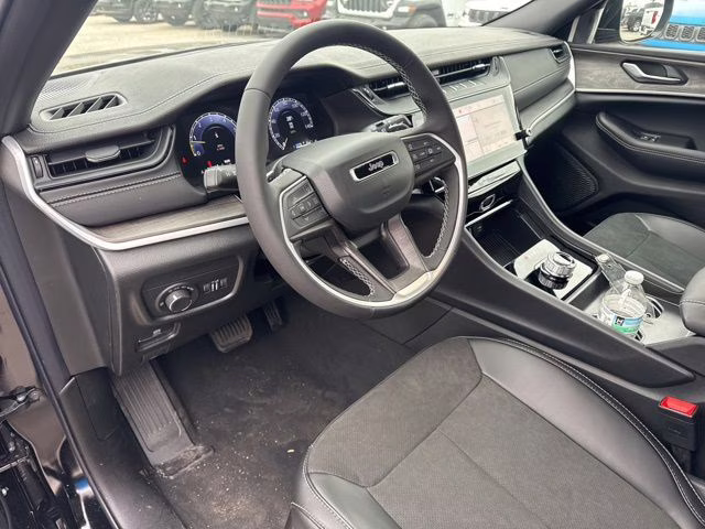 2026 Diamond Black Jeep Grand Cherokee Altitude RWD SUV
