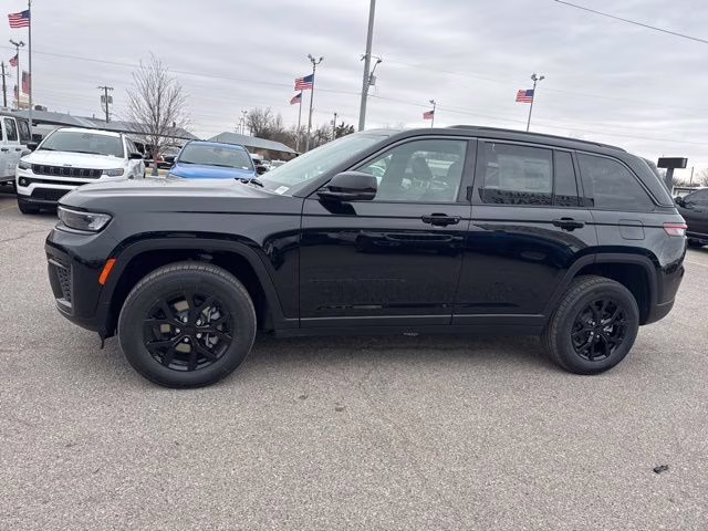 2026 Diamond Black Jeep Grand Cherokee Altitude RWD SUV