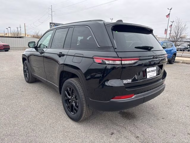 2026 Diamond Black Jeep Grand Cherokee Altitude RWD SUV