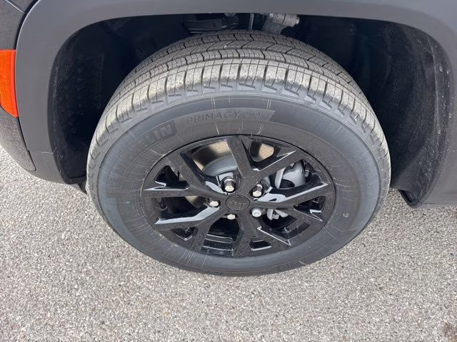 2026 Diamond Black Jeep Grand Cherokee Altitude RWD SUV