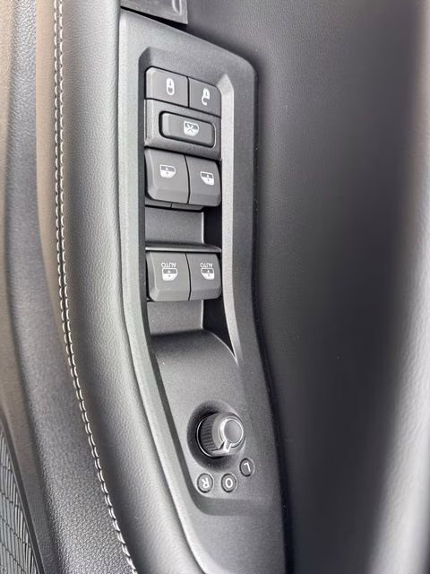 2026 Diamond Black Jeep Grand Cherokee Altitude RWD SUV
