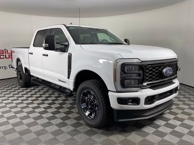 2026 Oxford White Ford Super Duty F-250 SRW XL 4X4 Truck