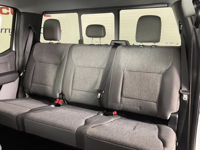 2026 Oxford White Ford Super Duty F-250 SRW XL 4X4 Truck