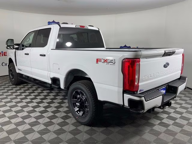2026 Oxford White Ford Super Duty F-250 SRW XL 4X4 Truck
