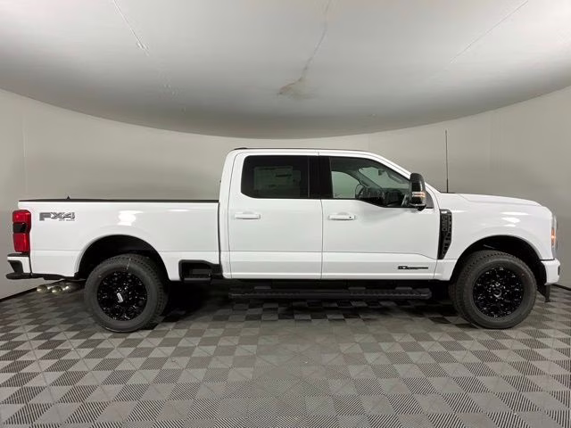 2026 Oxford White Ford Super Duty F-250 SRW XLT 4X4 Truck