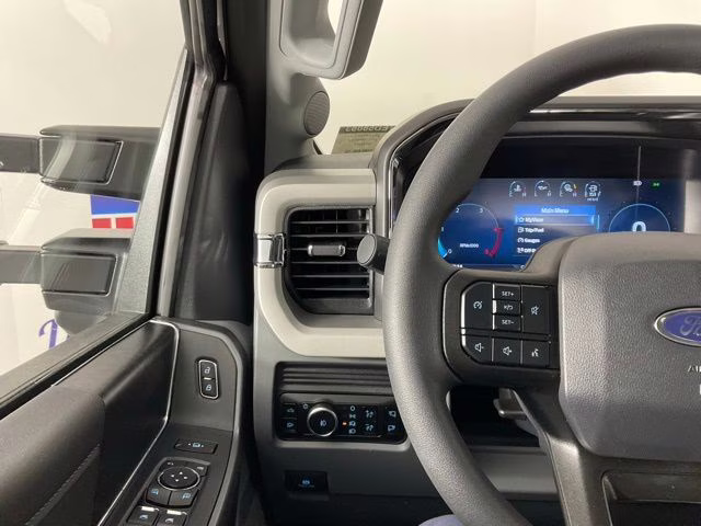 2026 Oxford White Ford Super Duty F-250 SRW XLT 4X4 Truck