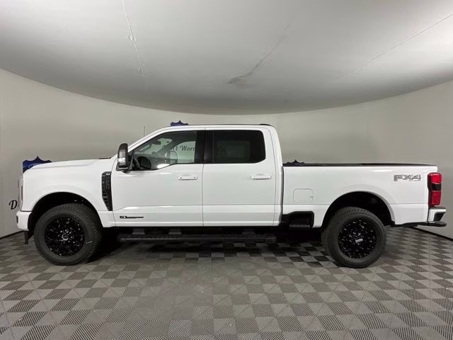 2026 Oxford White Ford Super Duty F-250 SRW XLT 4X4 Truck