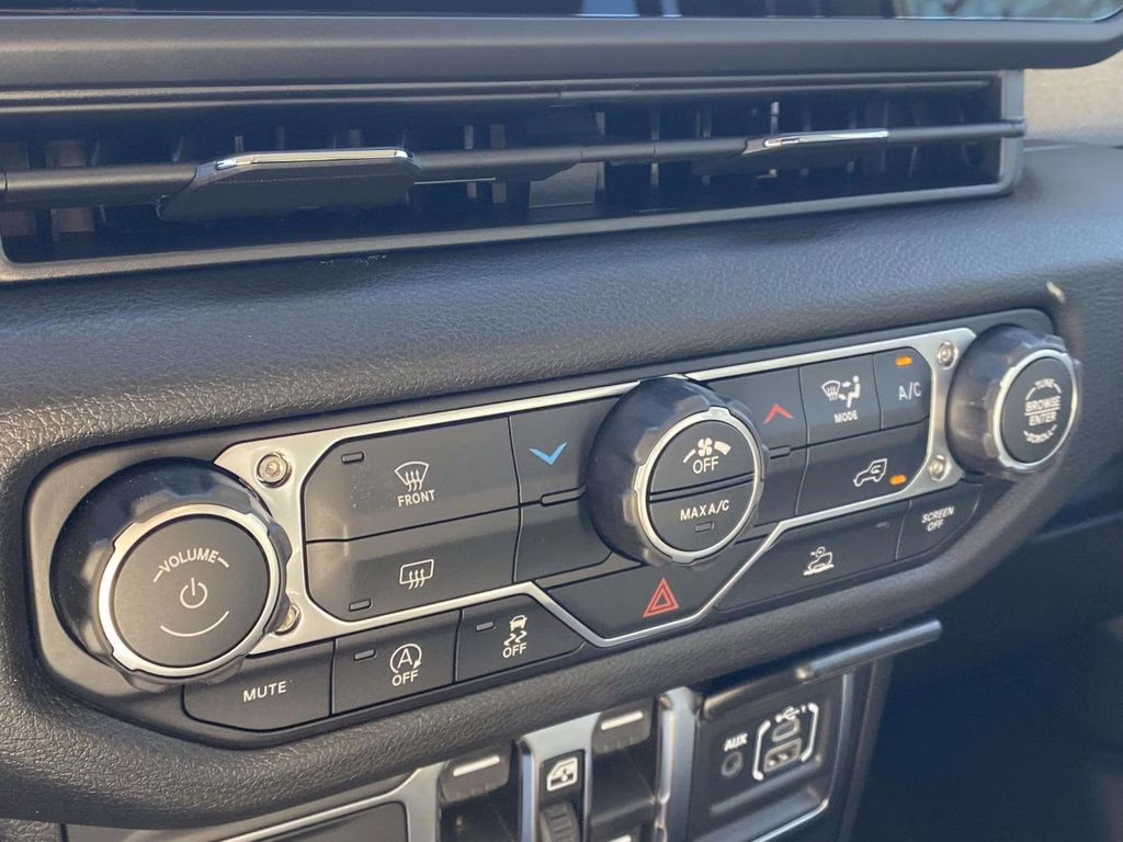 2026 bright white clearcoat Jeep Wrangler Sport 4X4 SUV