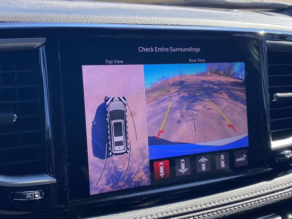 2026 Bright White Clearcoat Chrysler Pacifica Select FWD Van