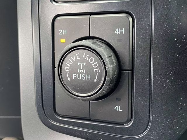 2026 Avalanche Ford F-150 XLT 4X4 Truck