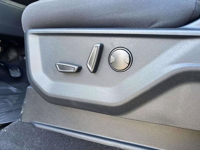 2026 Avalanche Ford F-150 XLT 4X4 Truck