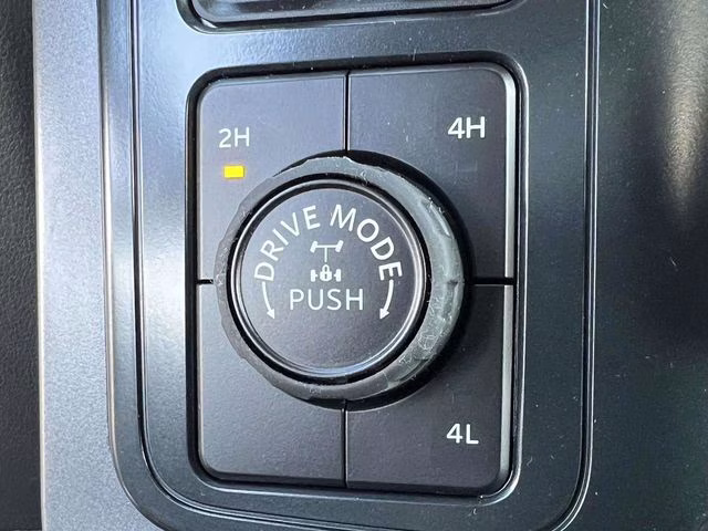 2026 Avalanche Ford F-150 XLT 4X4 Truck