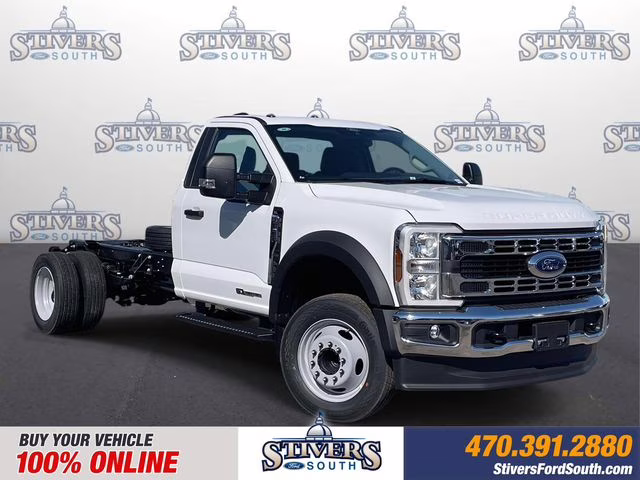 2026 Oxford White Ford Super Duty F-550 DRW XL RWD Chassis