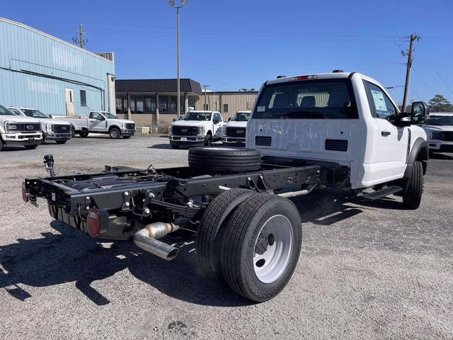 2026 Oxford White Ford Super Duty F-550 DRW XL 4X4 Chassis