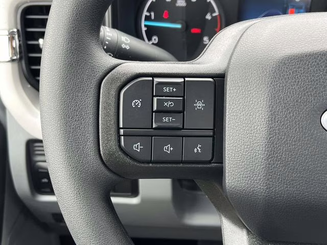 2026 Oxford White Ford Super Duty F-550 DRW XL 4X4 Chassis